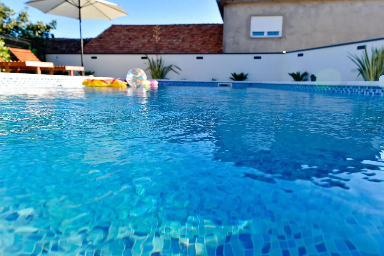 Holiday home Villa Navita Augustinus With Pool Debeljak
