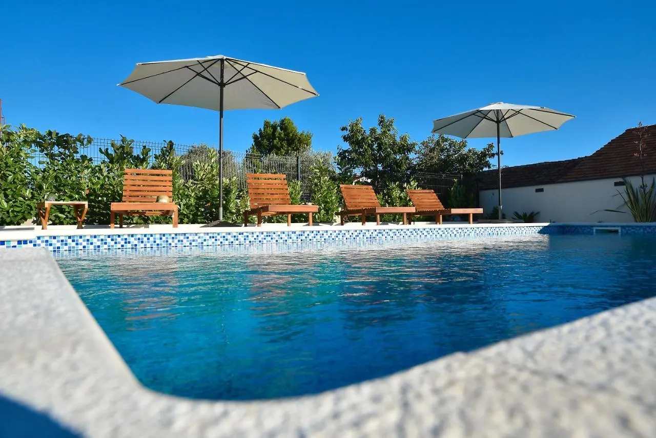Holiday home Villa Navita Augustinus With Pool Debeljak
