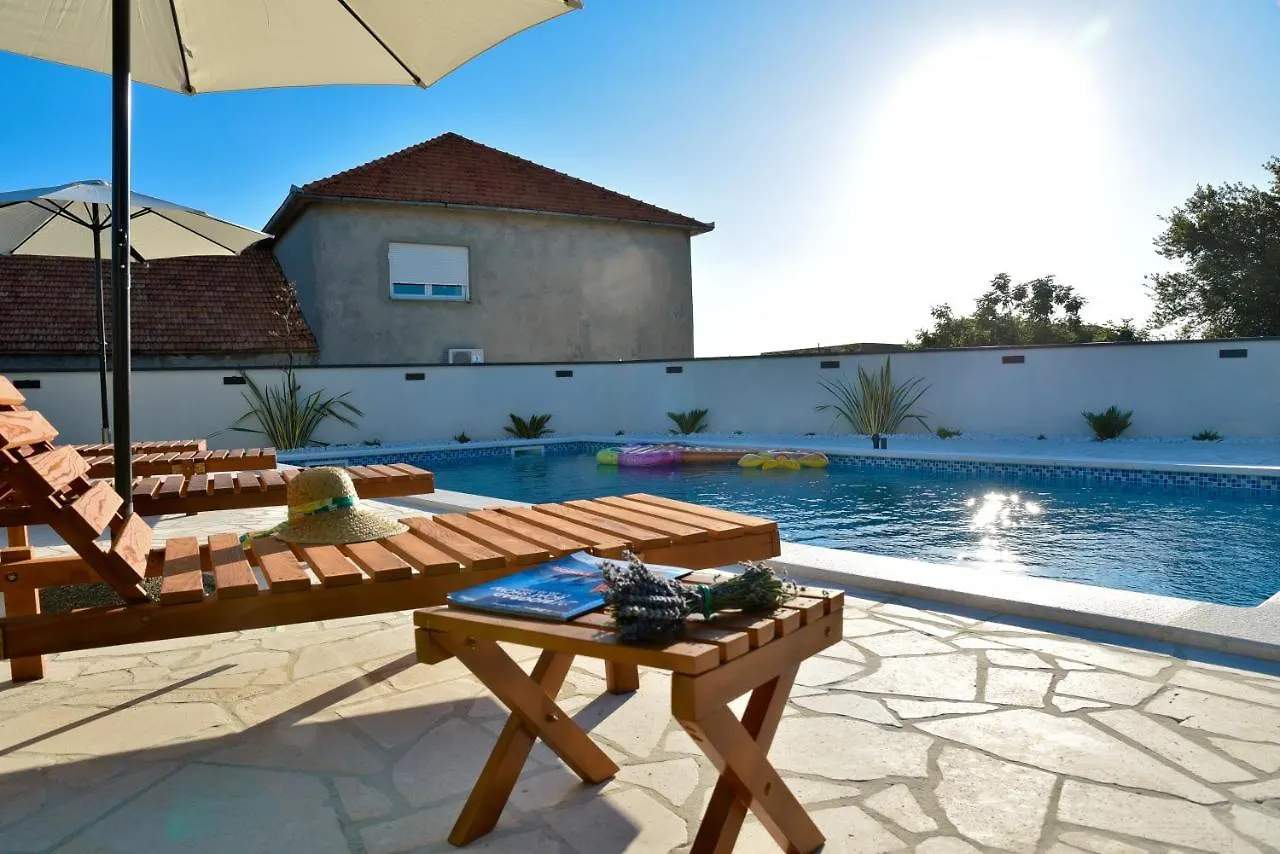 Holiday home Villa Navita Augustinus With Pool Debeljak