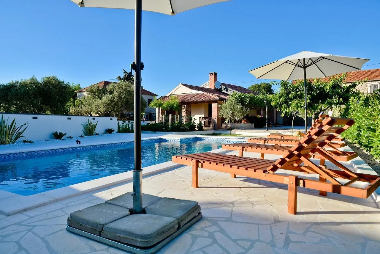 Villa Navita Augustinus With Pool Debeljak 0*,