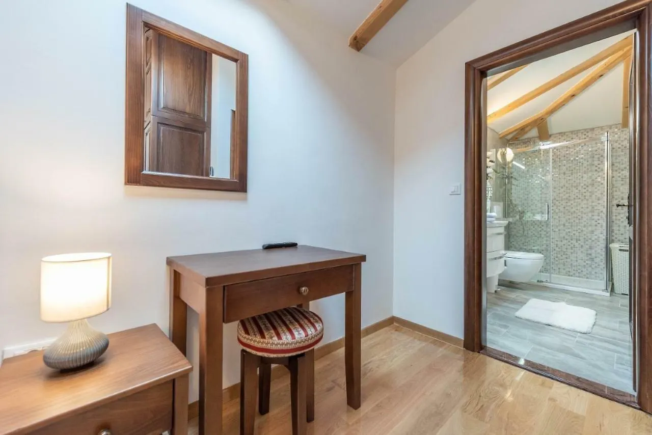 Villa Navita Augustinus With Pool Debeljak Holiday home